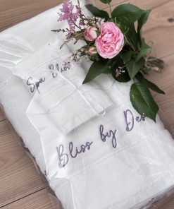 Alternative view of Handtuch Set personalisiert mit Namen SPA oder Monogramm | Lillykids
